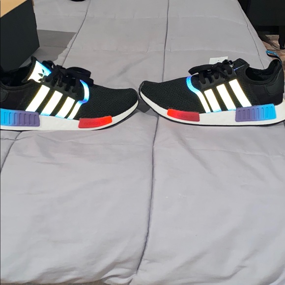 ADIDAS NMD_R1 - Picture 3 of 7